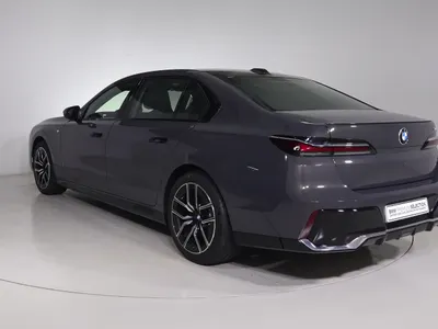 2026 بي ام دبليو الفئة السابعة 735أي