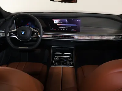 2026 بي ام دبليو الفئة السابعة 735أي