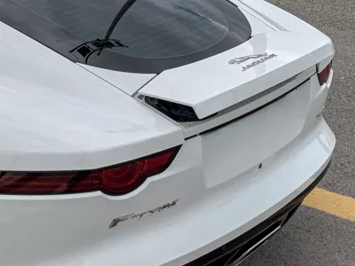 2019 جاكوار اف-تايب بي 300