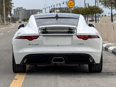 2019 جاكوار اف-تايب بي 300