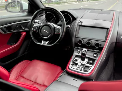 2019 جاكوار اف-تايب بي 300