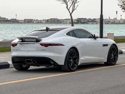 2019 جاكوار اف-تايب بي 300