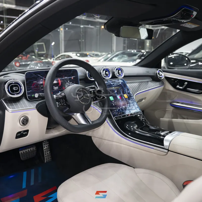 2025 مرسيدس - بنز سي إل إي 200