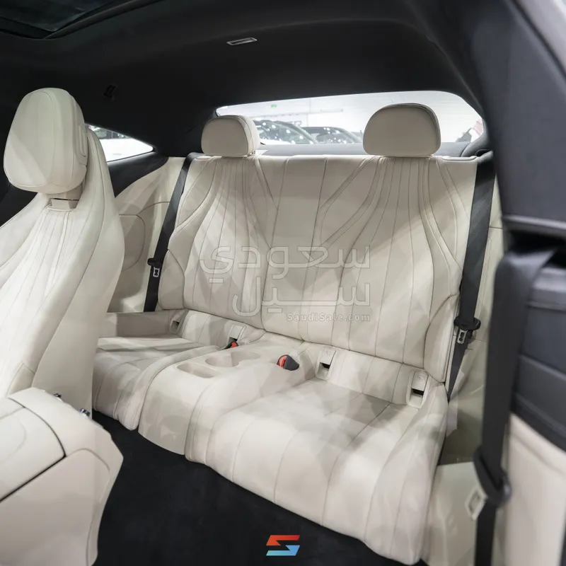 2025 مرسيدس - بنز سي إل إي 200