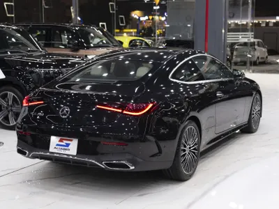 2025 مرسيدس - بنز سي إل إي 200