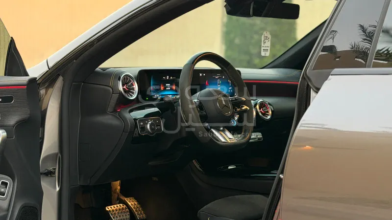 2024 مرسيدس - بنز سي إل أي 45إس أي إم جي