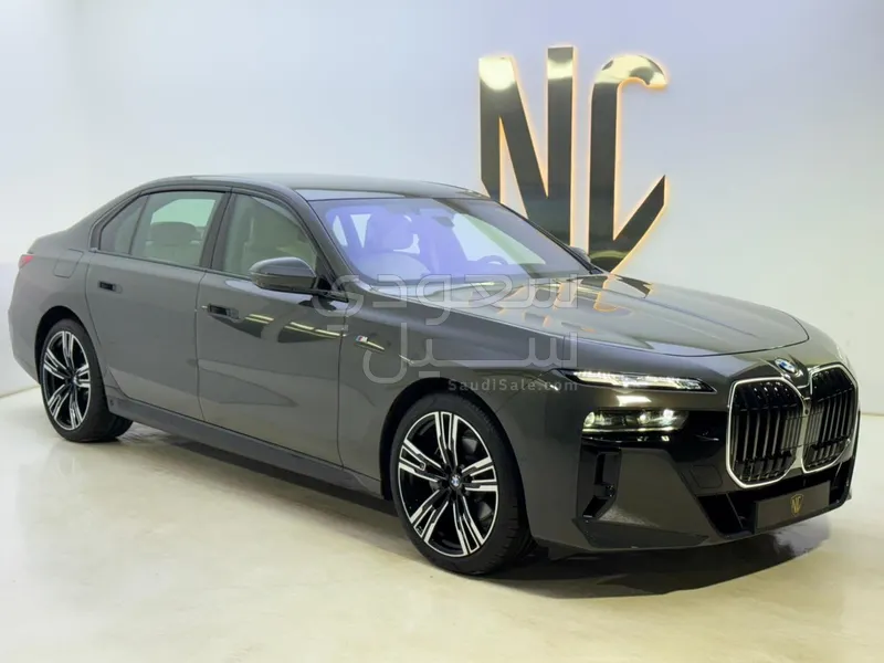 2026 BMW 7 Series 735i