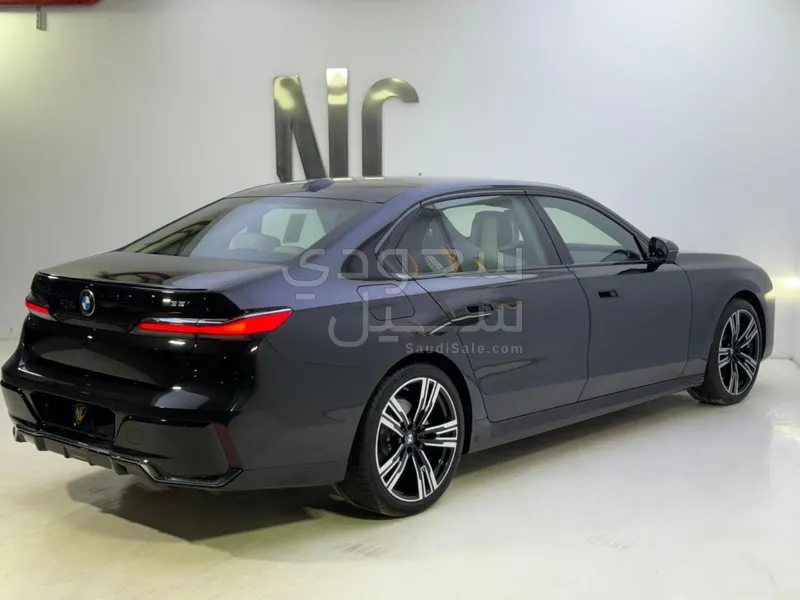 2026 BMW 7 Series 735i