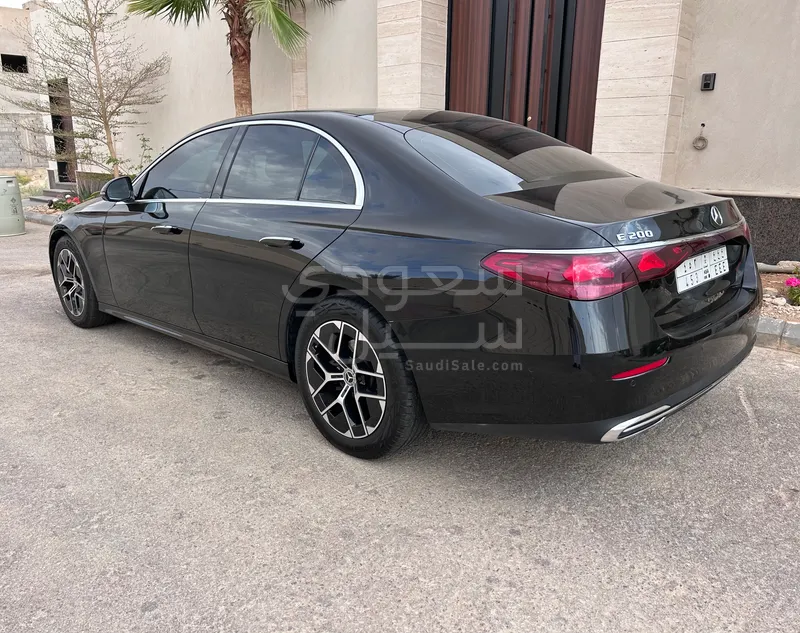 2024 مرسيدس - بنز إي 200