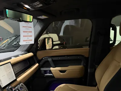 2025 لاند روفر ديفيندر اكس 110