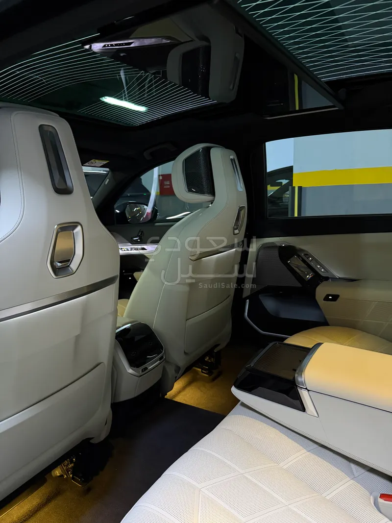 2026 بي ام دبليو الفئة السابعة 735أي