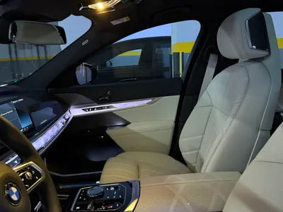 2026 بي ام دبليو الفئة السابعة 735أي