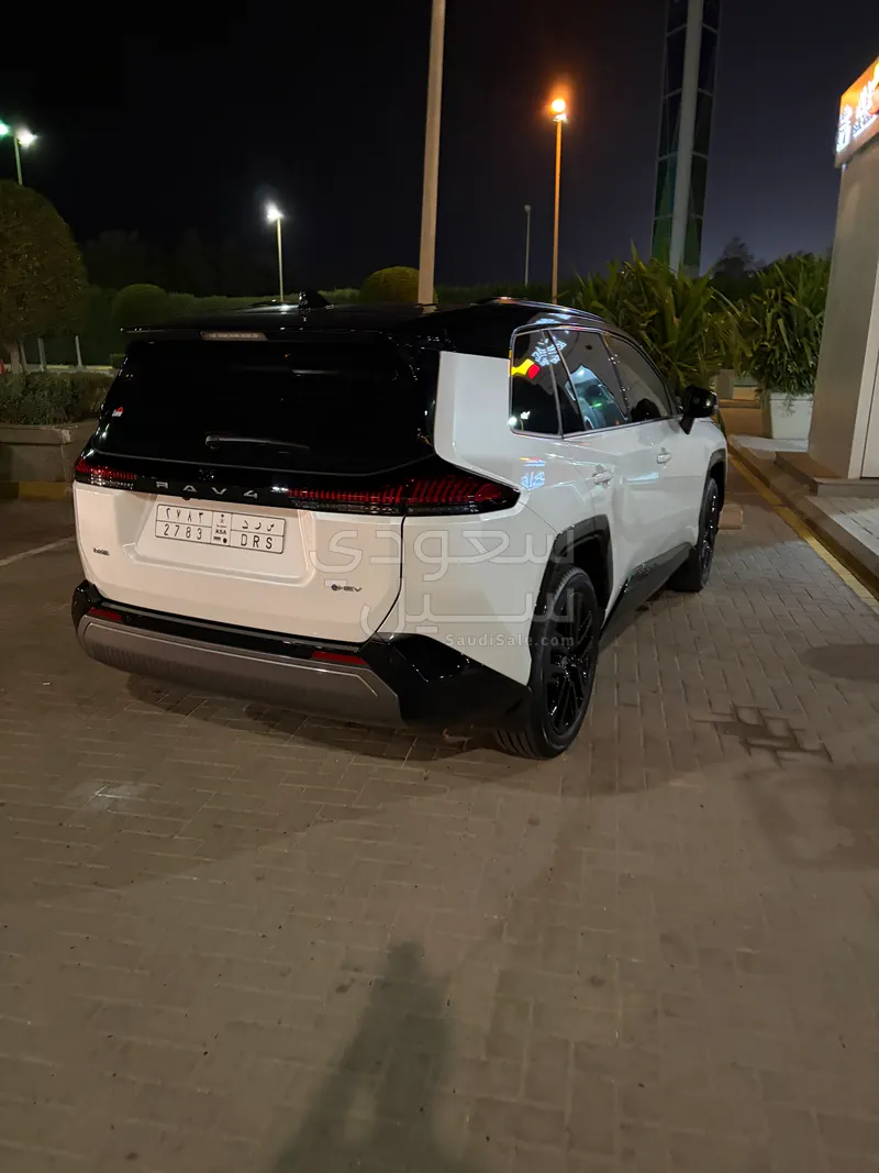 2026 تويوتا راف 4