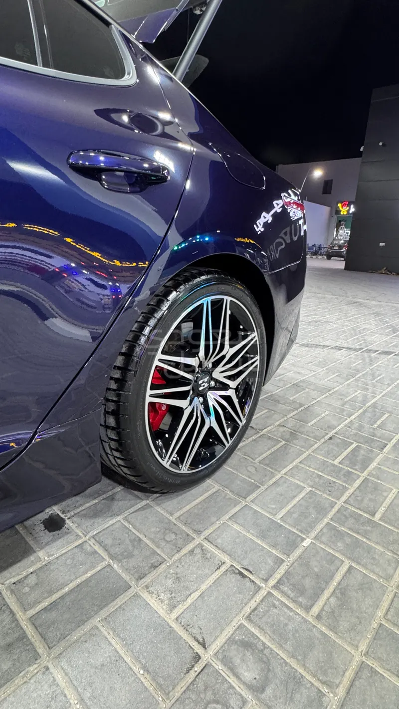 2023 كيا ستينجر جي تي