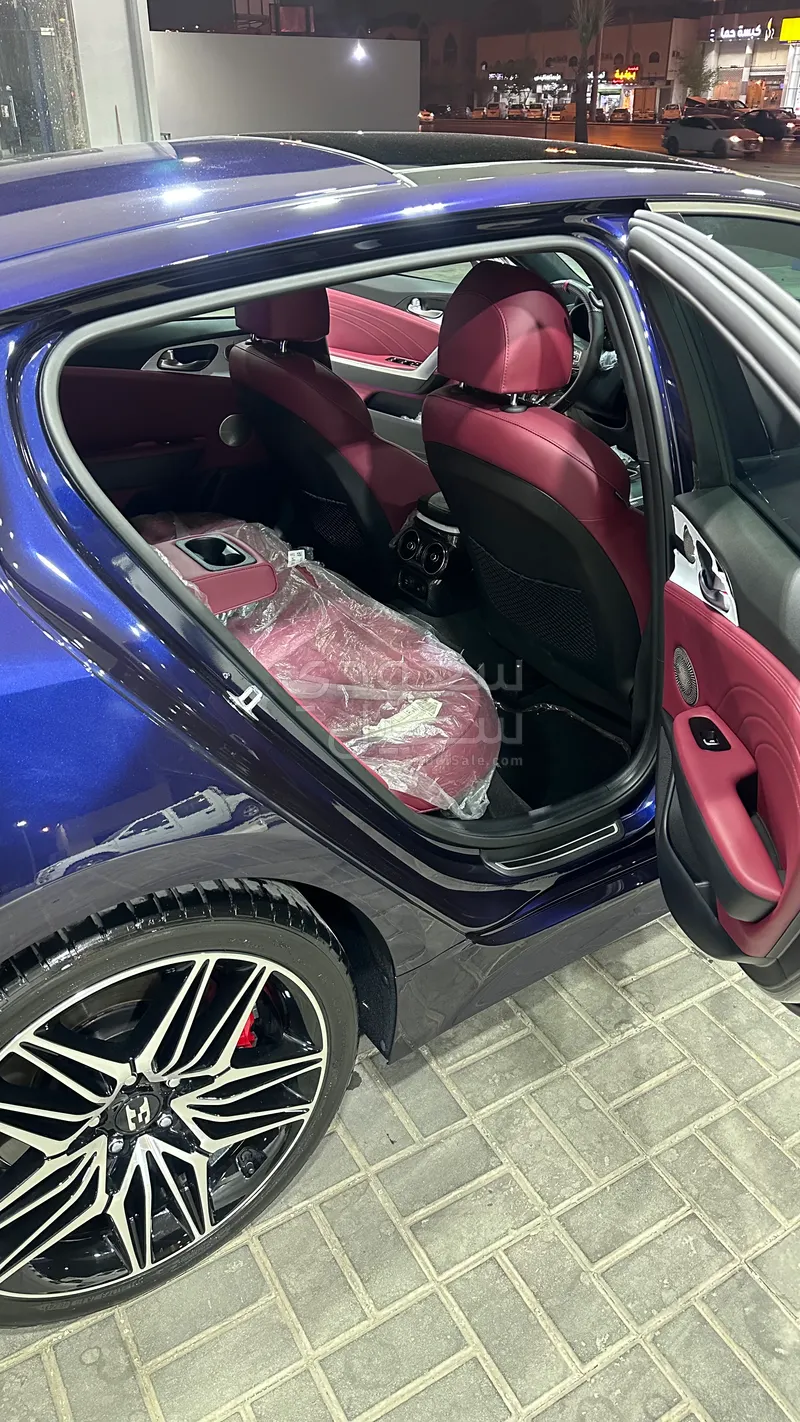 2023 كيا ستينجر جي تي