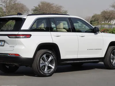 2025 جييب شيروكي ليمتد