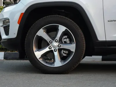 2025 جييب شيروكي ليمتد