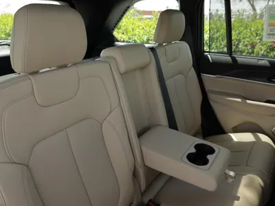 2025 جييب شيروكي ليمتد