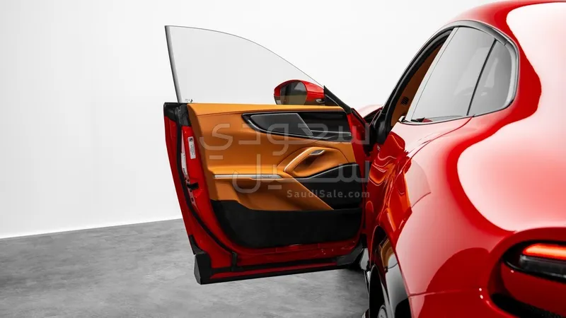 2025 فيراري بوروسانجوي