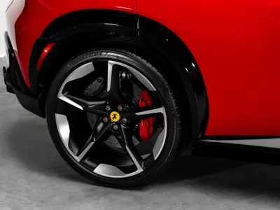 2025 فيراري بوروسانجوي