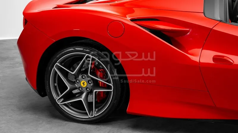 2021 فيراري اف 8 سبايدر