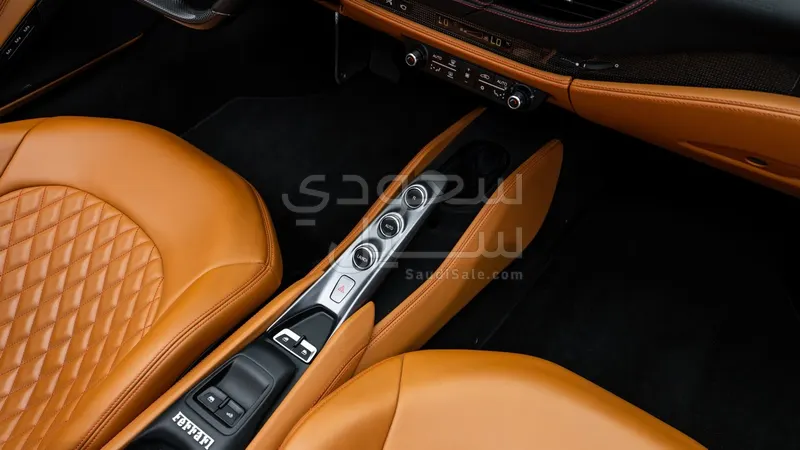 2021 فيراري اف 8 سبايدر