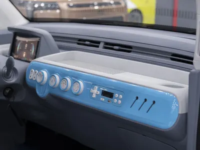 2025 فاو بيستون ميني إي في