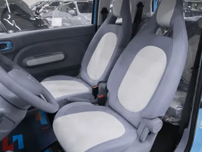 2025 فاو بيستون ميني إي في