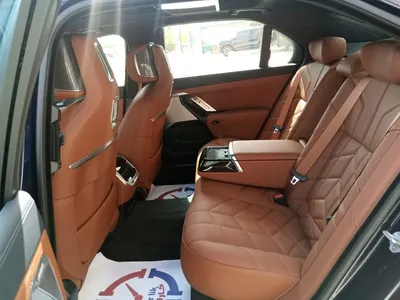 2026 بي ام دبليو الفئة السابعة 735أي