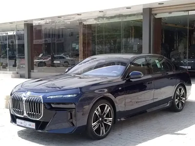 2026 بي ام دبليو الفئة السابعة 735أي