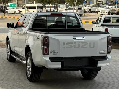 2023 ايسوزو بيكب غمارتين