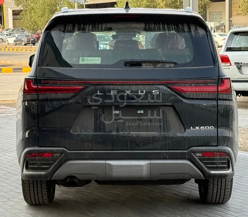 2026 لكزس إل إكس 600