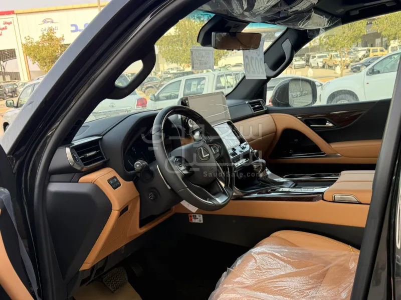 2026 لكزس إل إكس 600