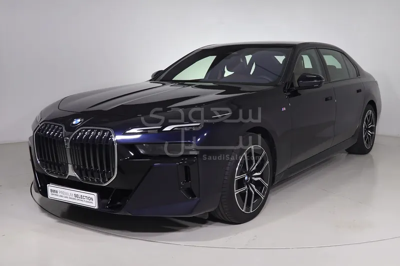 2026 بي ام دبليو الفئة السابعة 735أي