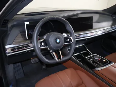 2026 بي ام دبليو الفئة السابعة 735أي