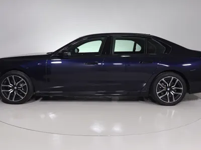 2026 بي ام دبليو الفئة السابعة 735أي