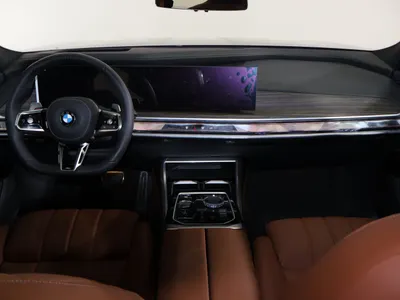 2026 بي ام دبليو الفئة السابعة 735أي