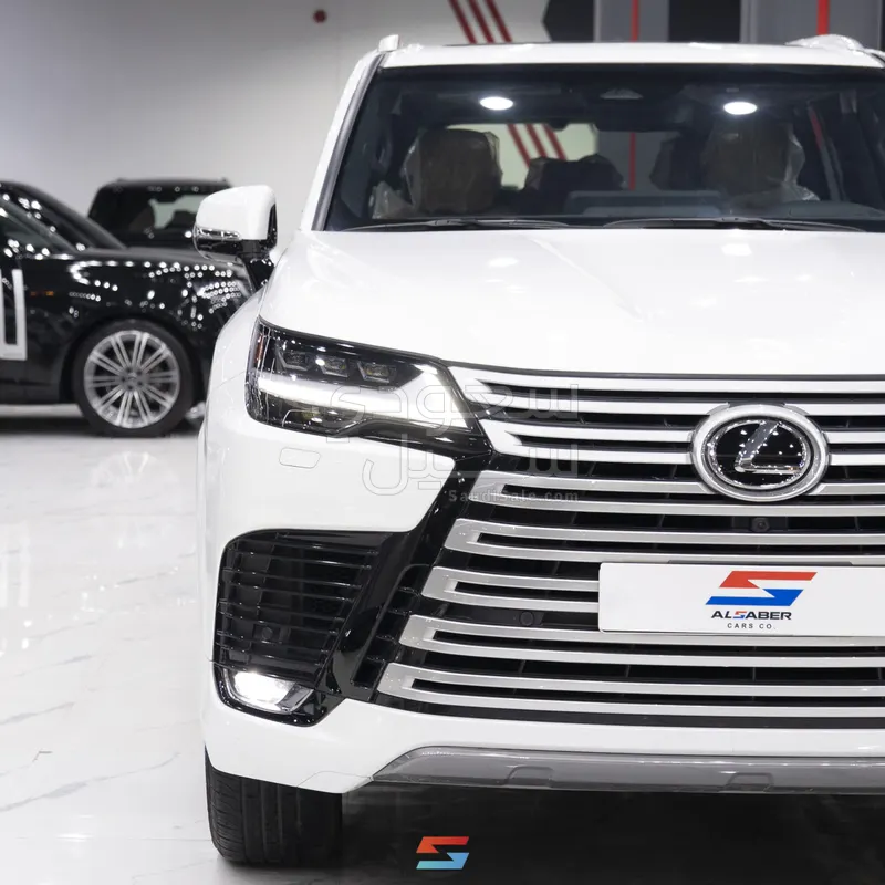 2025 لكزس إل إكس 600