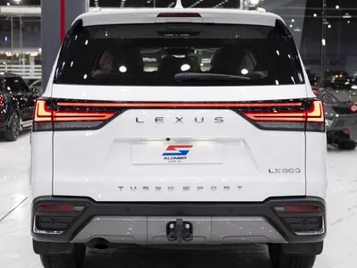 2025 لكزس إل إكس 600