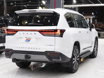 2025 لكزس إل إكس 600