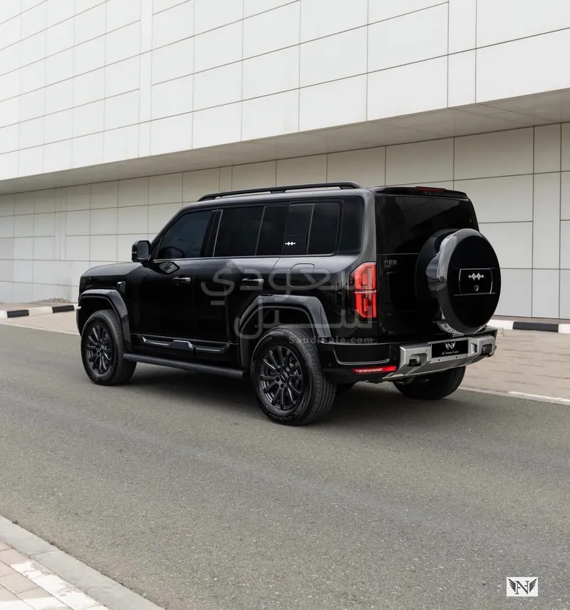 2026 بي واي دي ليوبارد 5