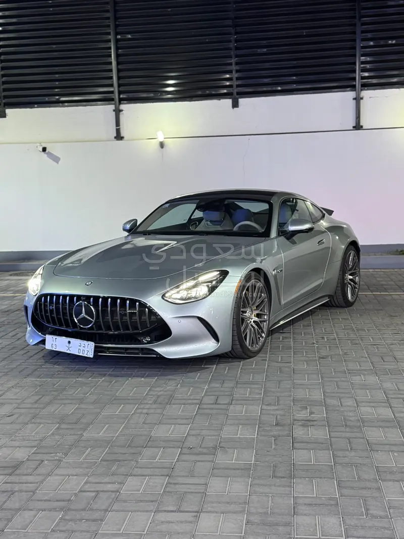 2025 مرسيدس - بنز جي تي 63إس