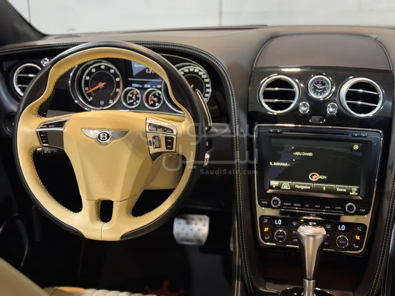 2016 بنتلي كونتيننتل جي تي الاصدار الاول