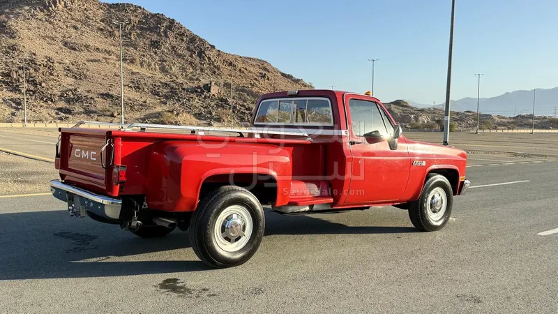 1983 جي ام سي 3500