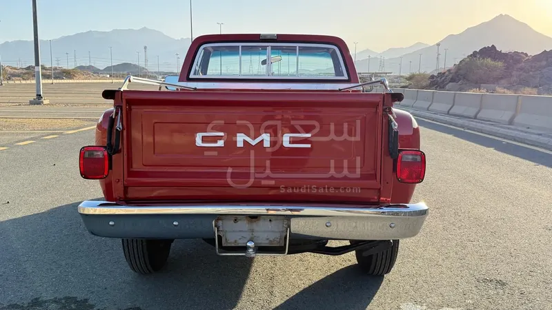 1983 جي ام سي 3500