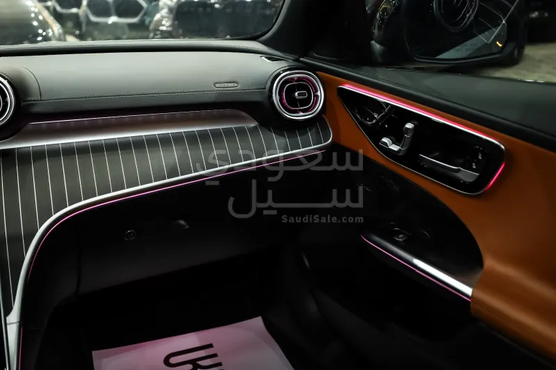 2023 مرسيدس - بنز سي 300