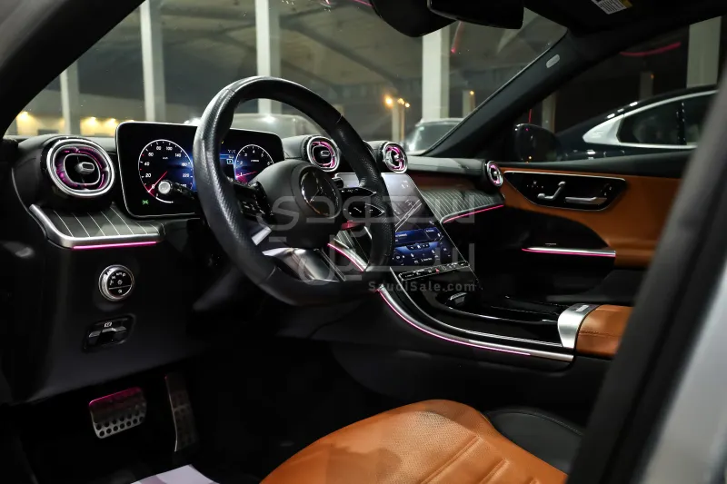 2023 مرسيدس - بنز سي 300