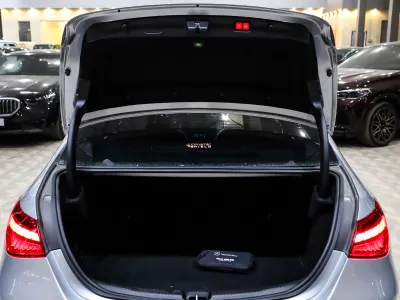 2023 مرسيدس - بنز سي 300