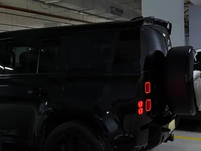 2025 لاند روفر ديفيندر فيرست ادشن