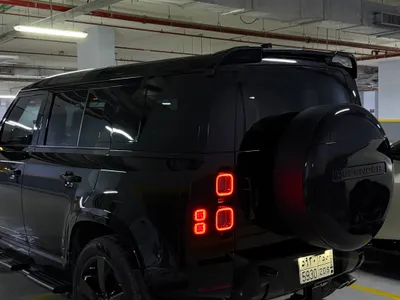 2025 لاند روفر ديفيندر فيرست ادشن